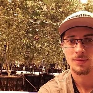 Meet your Posher, Daniel